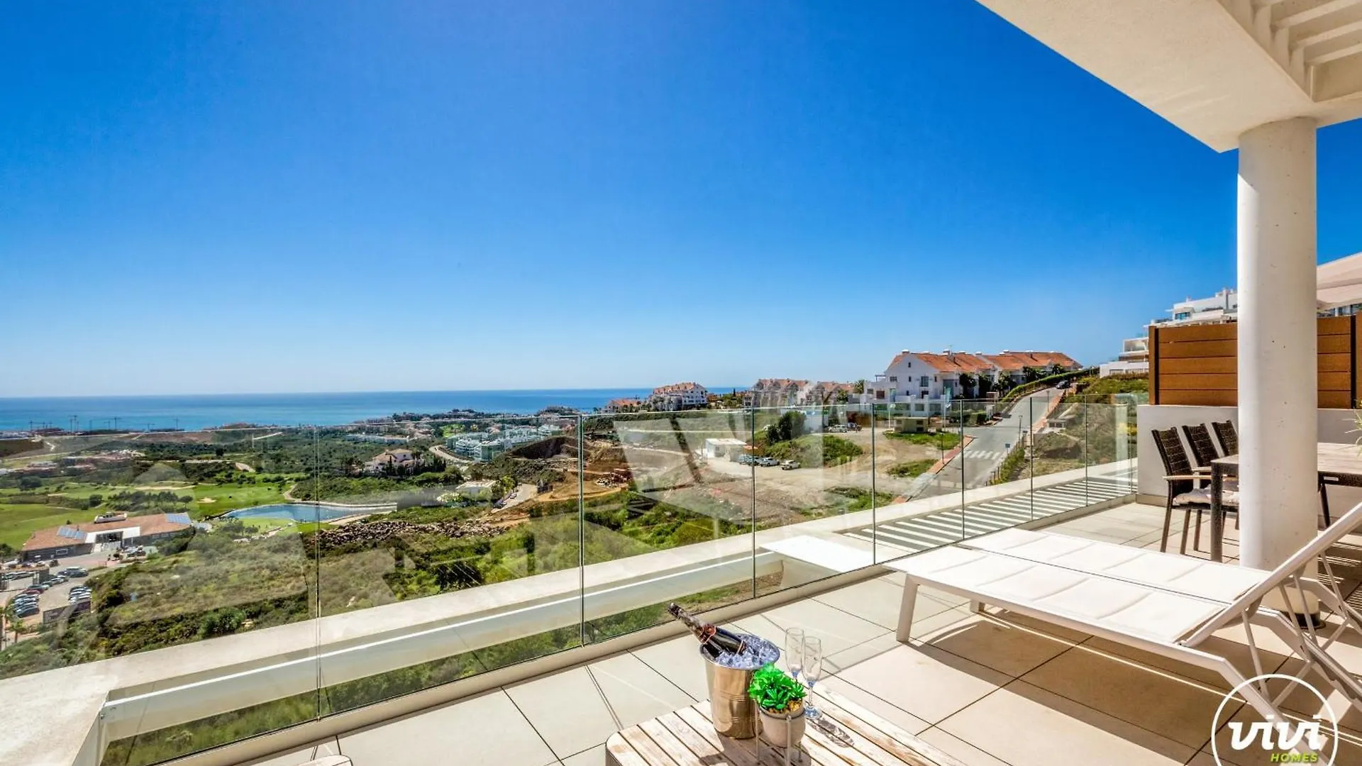 Vivi Homes - The Heights Pool, Gym, Sauna, Terrace & Sea View La Cala De Mijas Διαμέρισμα