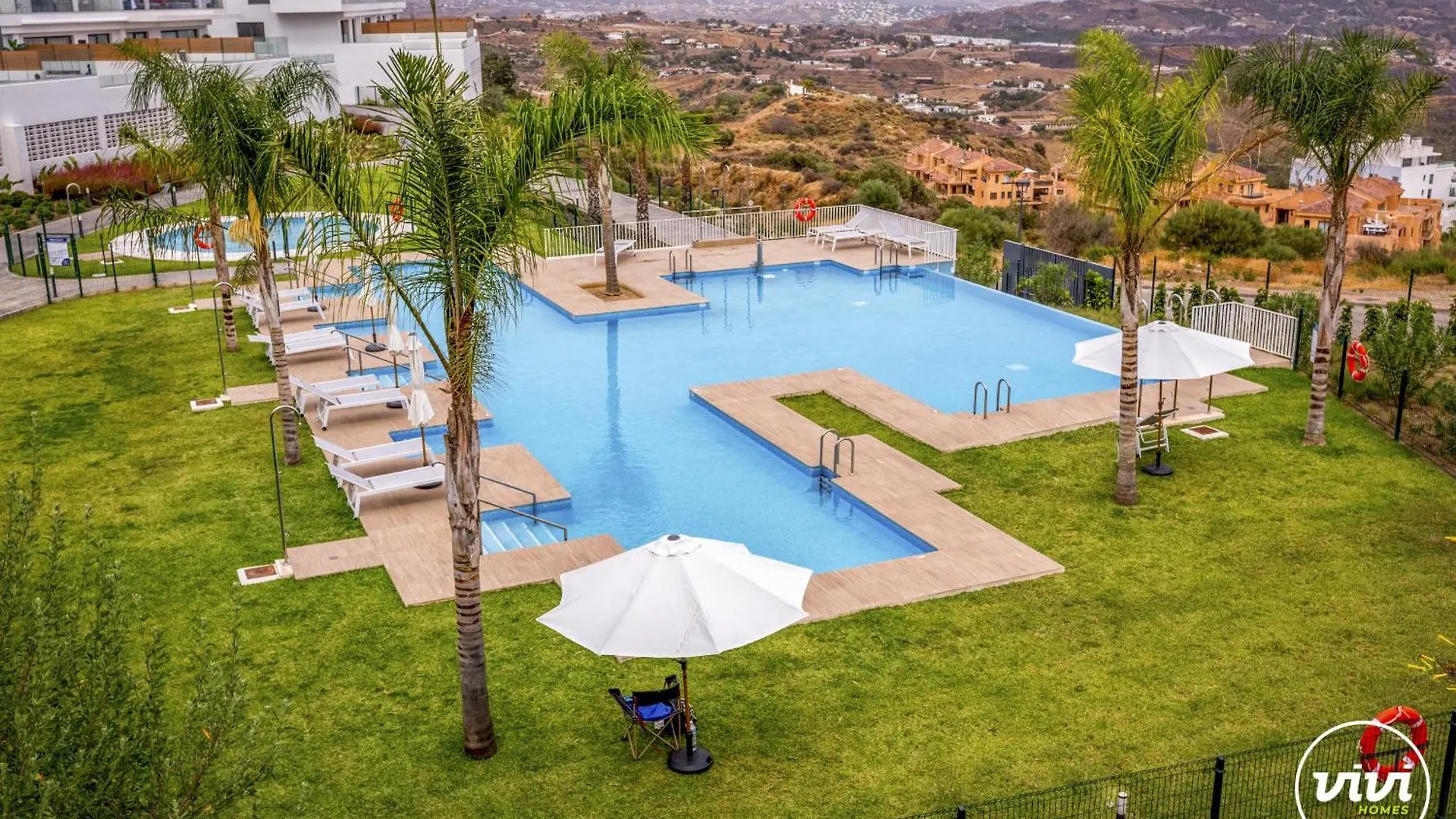 Vivi Homes - The Heights Pool, Gym, Sauna, Terrace & Sea View La Cala De Mijas 0*,  Ισπανία