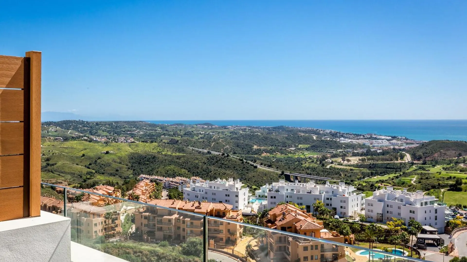 Διαμέρισμα Vivi Homes - The Heights Pool, Gym, Sauna, Terrace & Sea View La Cala De Mijas